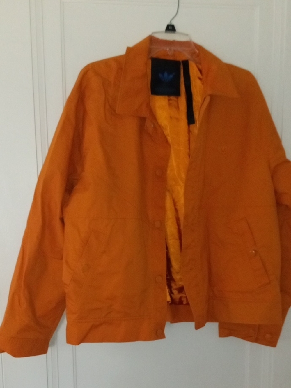 Adidas Women med Orange Coach Jacke